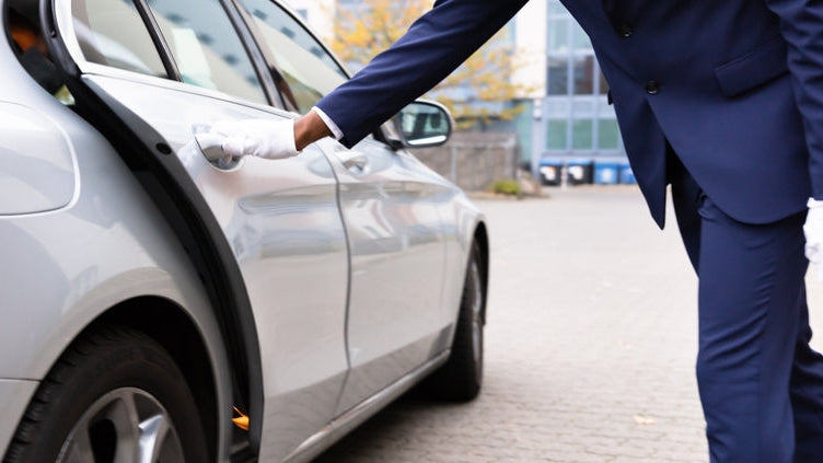 White Glove Hassle-Free Automotive Purchase Experience